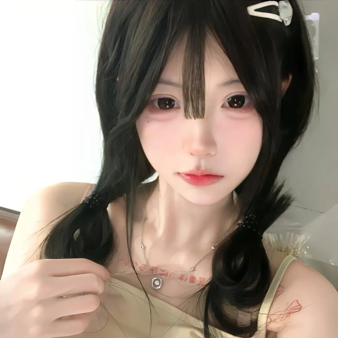 玉女含苞朵朵开